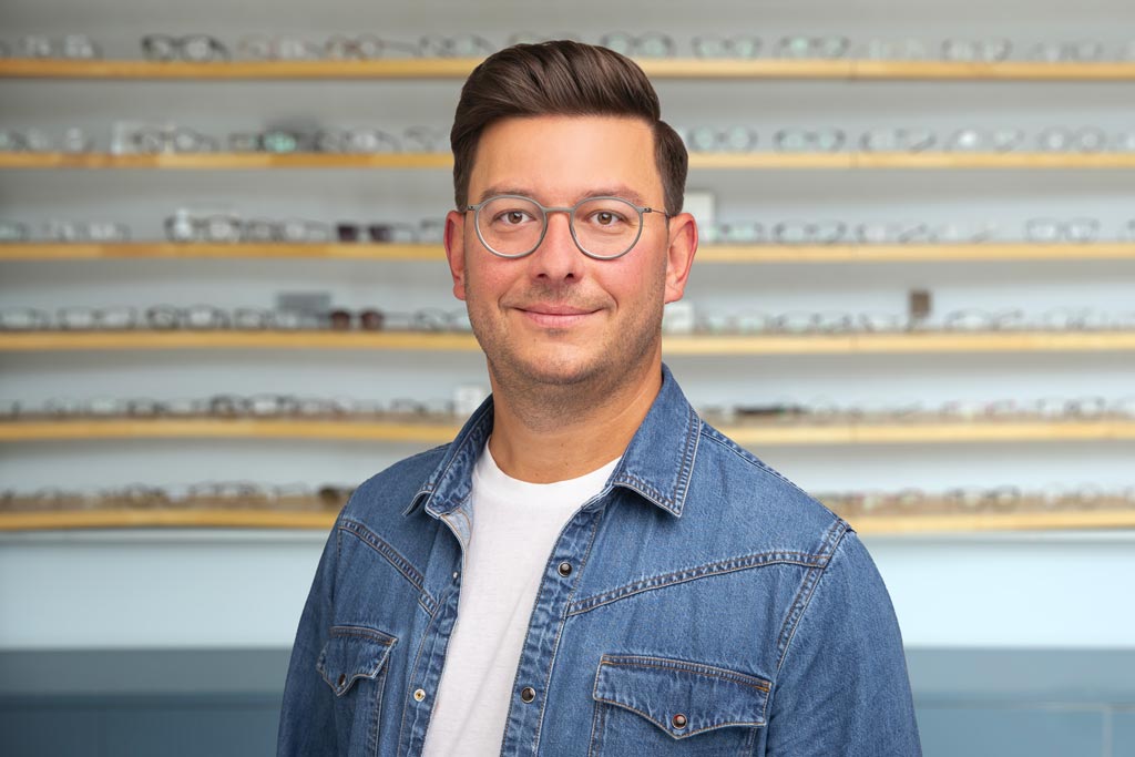 Oliver Ribbeck – Augenoptiker und Contactlinsen-Spezialist